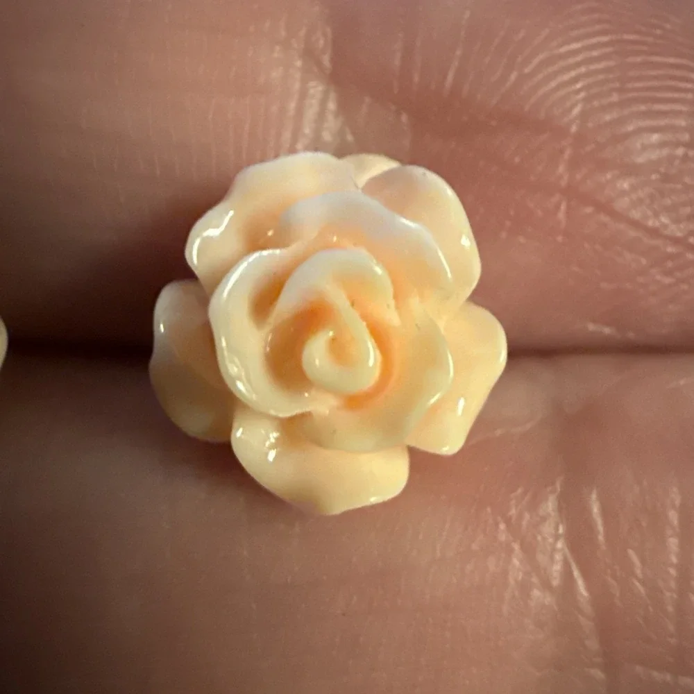 Peach Flower Stud Earrings. 35